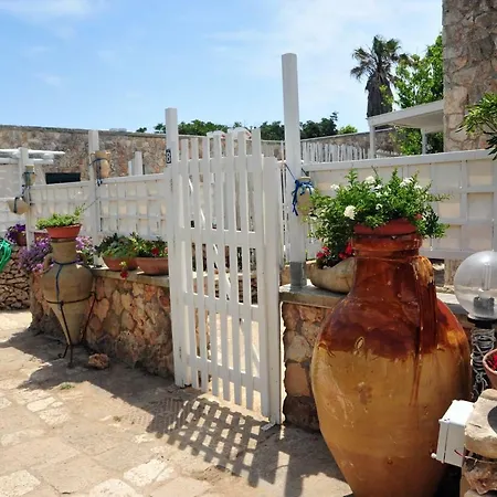 Grotta Monaca Aparthotel