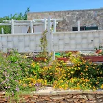 Grotta Monaca Apartahotel