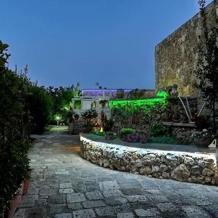 Grotta Monaca Aparthotel